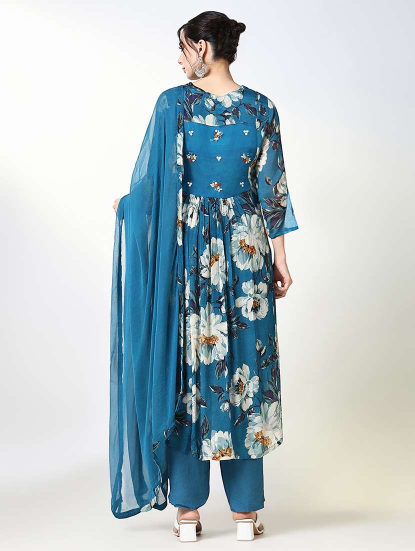 women floral kurta pant set with dupatta - 21661590 -  Standard Image - 3