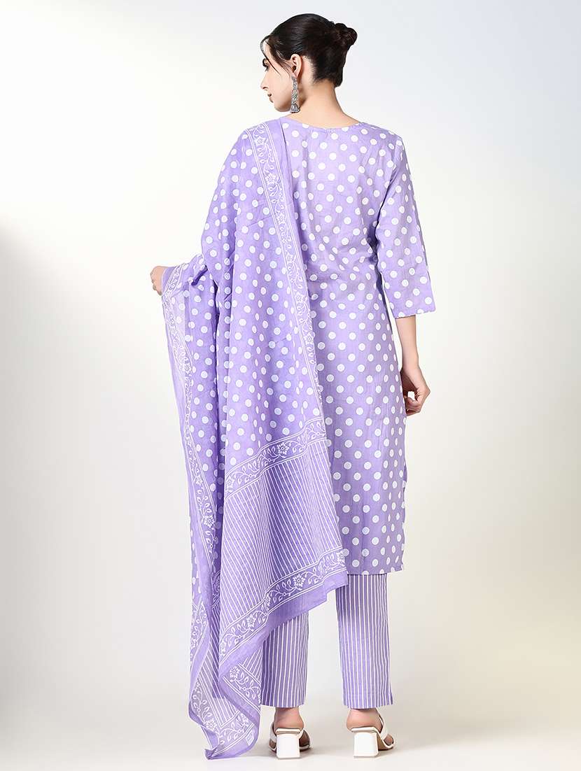 women polka dots printed kurta pant set with dupatta - 21661606 -  Standard Image - 3