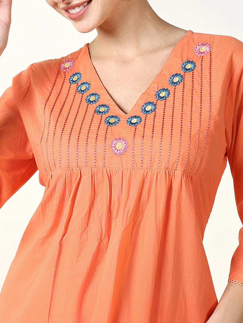 women orange three quarter sleeve kurta pant set - 21661622 - Standard Image - 5