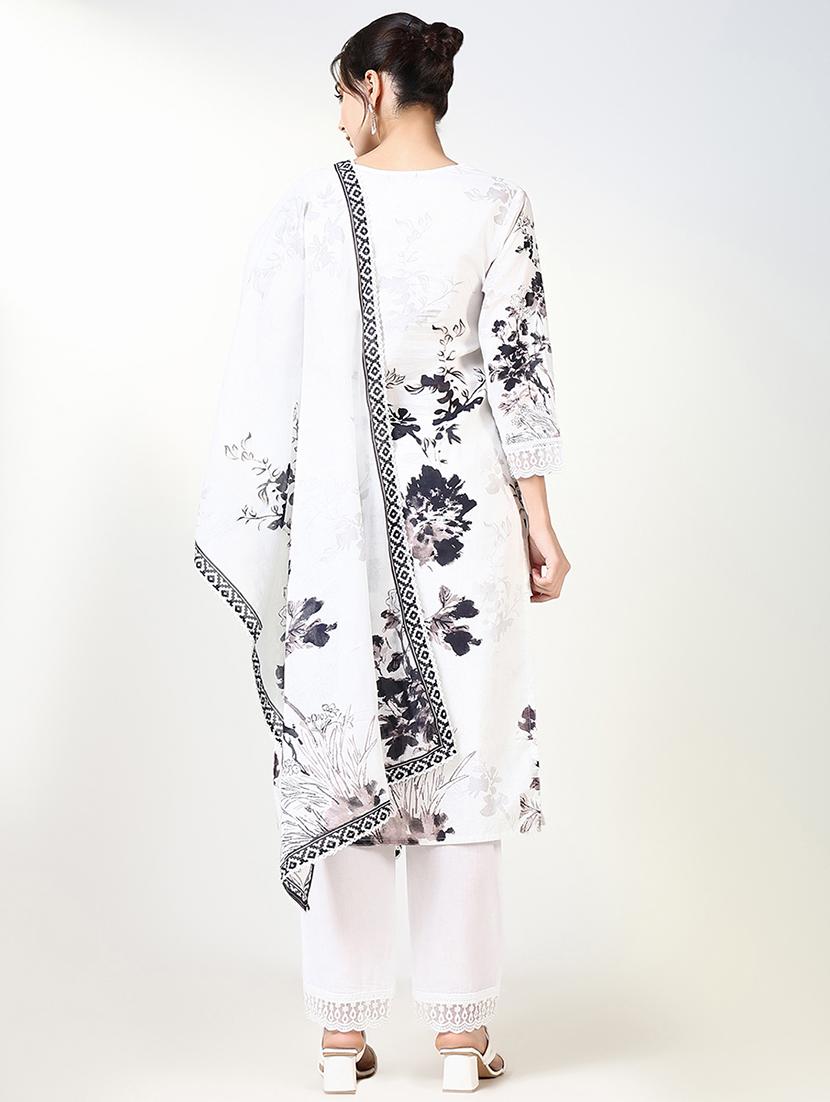 women floral printed kurta pant set with dupatta - 21661642 - Standard Image - 3