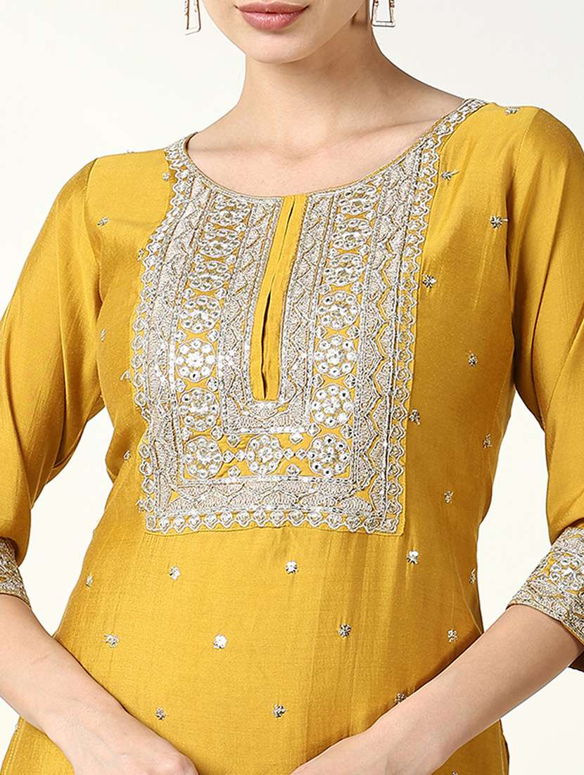 women embroidered kurta pant set with dupatta - 21661660 -  Standard Image - 5