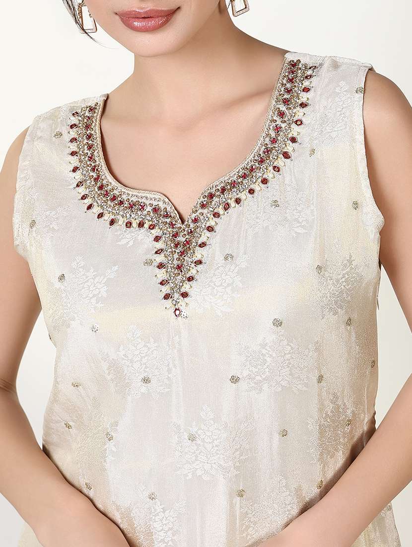 women embroidered sleeveless kurta pant with dupatta set - 21661667 - Standard Image - 5