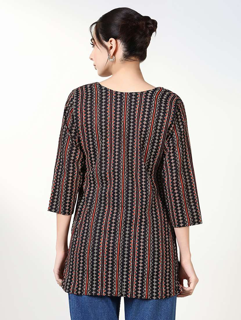 women three quarter sleeve straight kurti - 21661680 -  Standard Image - 3