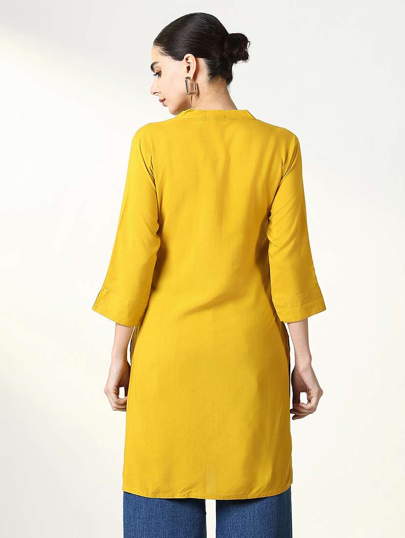 women three quarter sleeve straight kurta - 21661686 -  Standard Image - 3