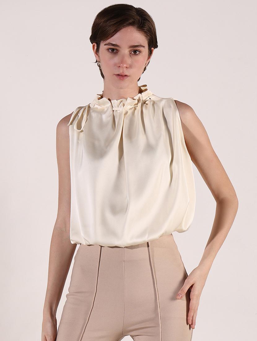 women solid sleeveless regular top - 21661758 - Zoom Image - 0