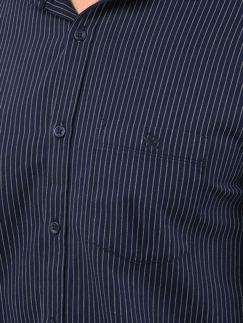 men stripes long sleeves casual shirt - 21662369 -  Standard Image - 5