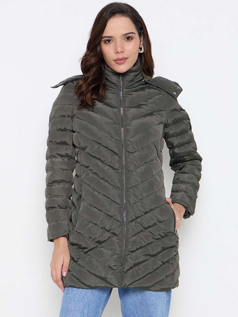 women solid stand collar quilted jacket