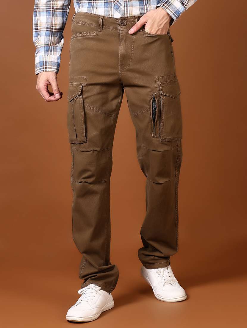 men solid mid rise regular fit cargo