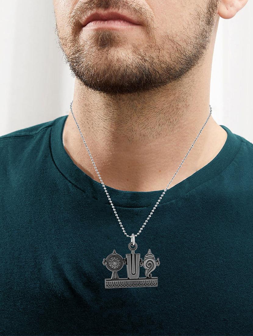 men sacred religious pendant with chain - 21664959 - Standard Image - 3