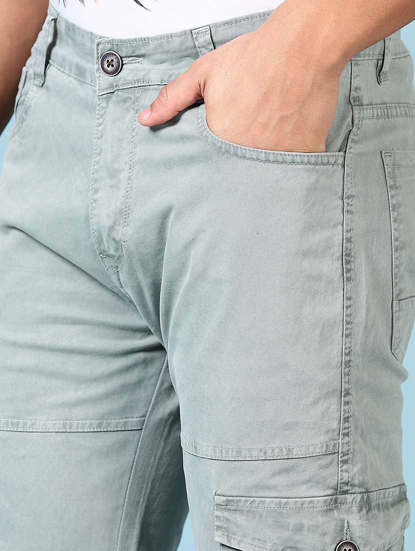 men solid mid rise regular fit cargo - 21665139 -  Standard Image - 5