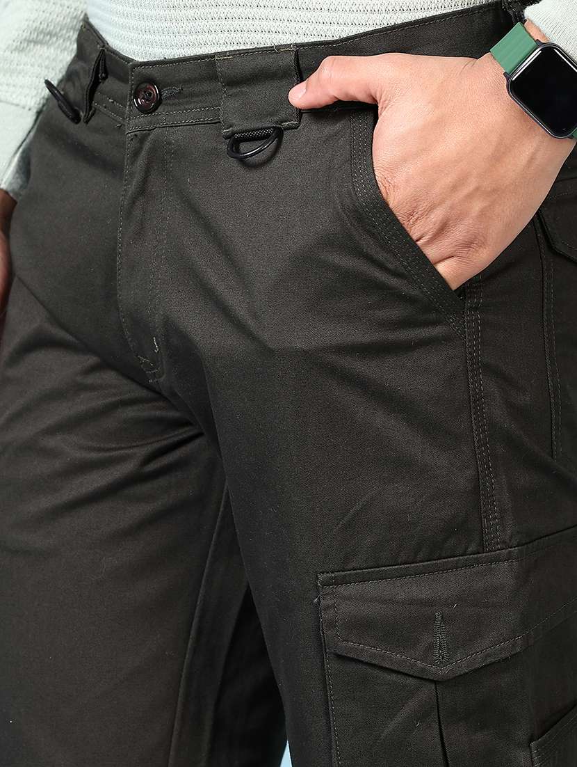 men solid mid rise regular fit cargo - 21665398 -  Standard Image - 5