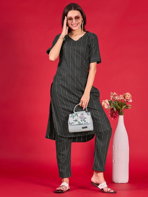 women stripes v neck kurta pant set - 21665567 - Standard Image - 0