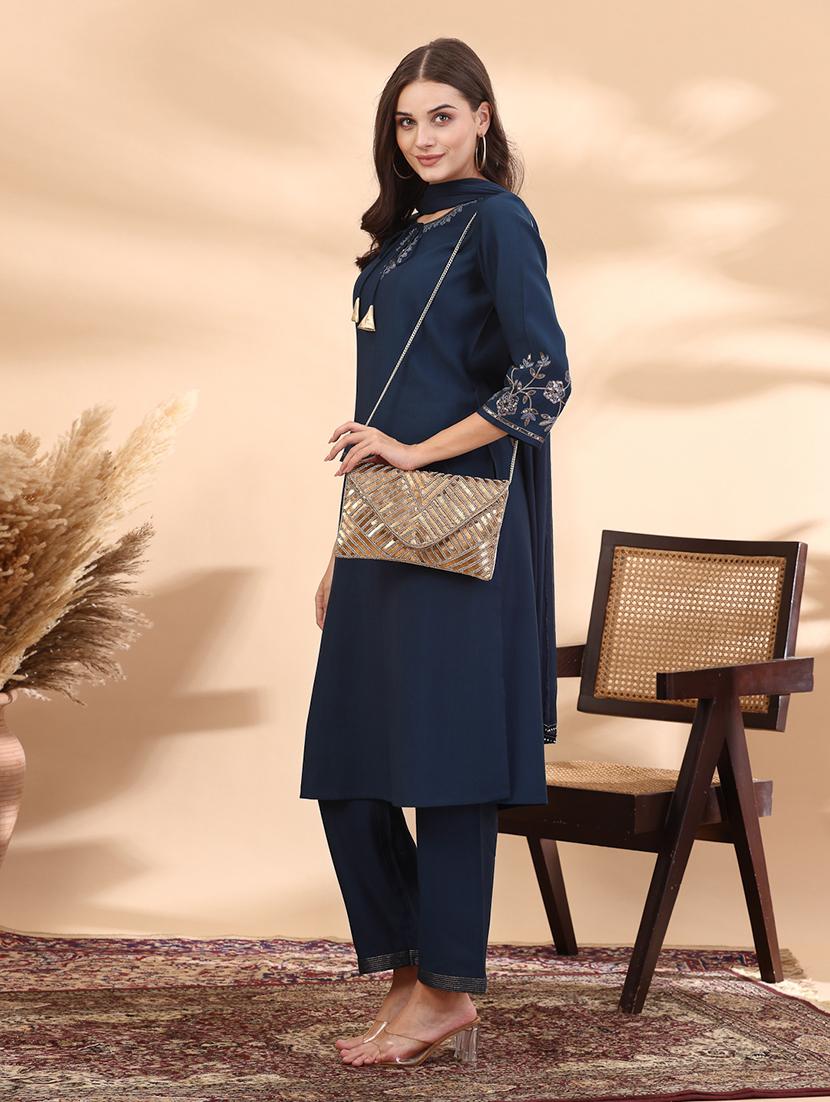 women sequined sling bag - 21667299 - Standard Image - 5
