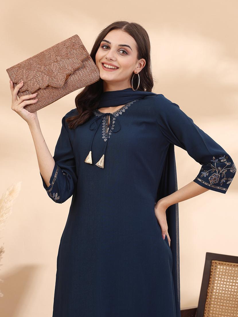 women embellished sling bag - 21667312 - Standard Image - 5