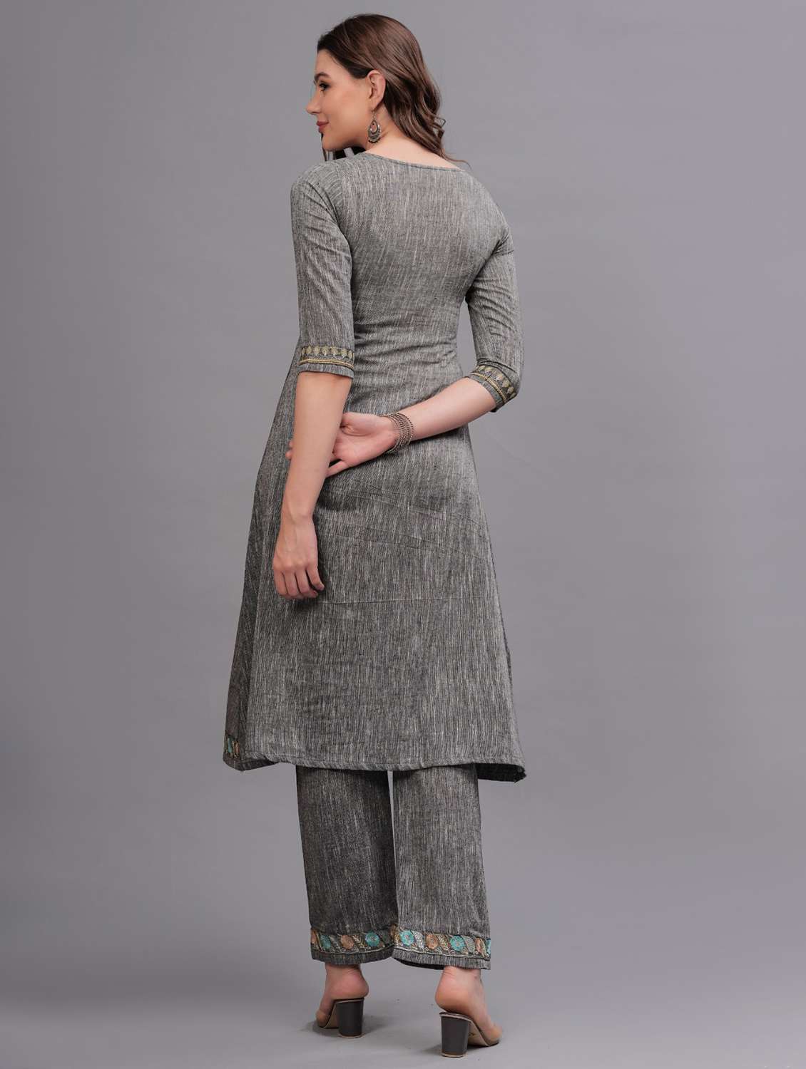 women embroidered round neck kurta pant set - 21669441 - Standard Image - 3