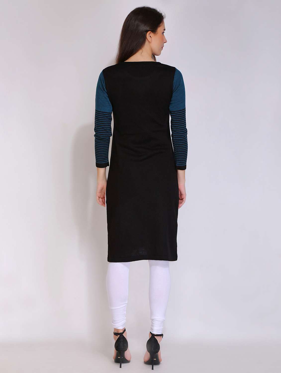 women acrylic round neck woolen kurta - 21669594 -  Standard Image - 3