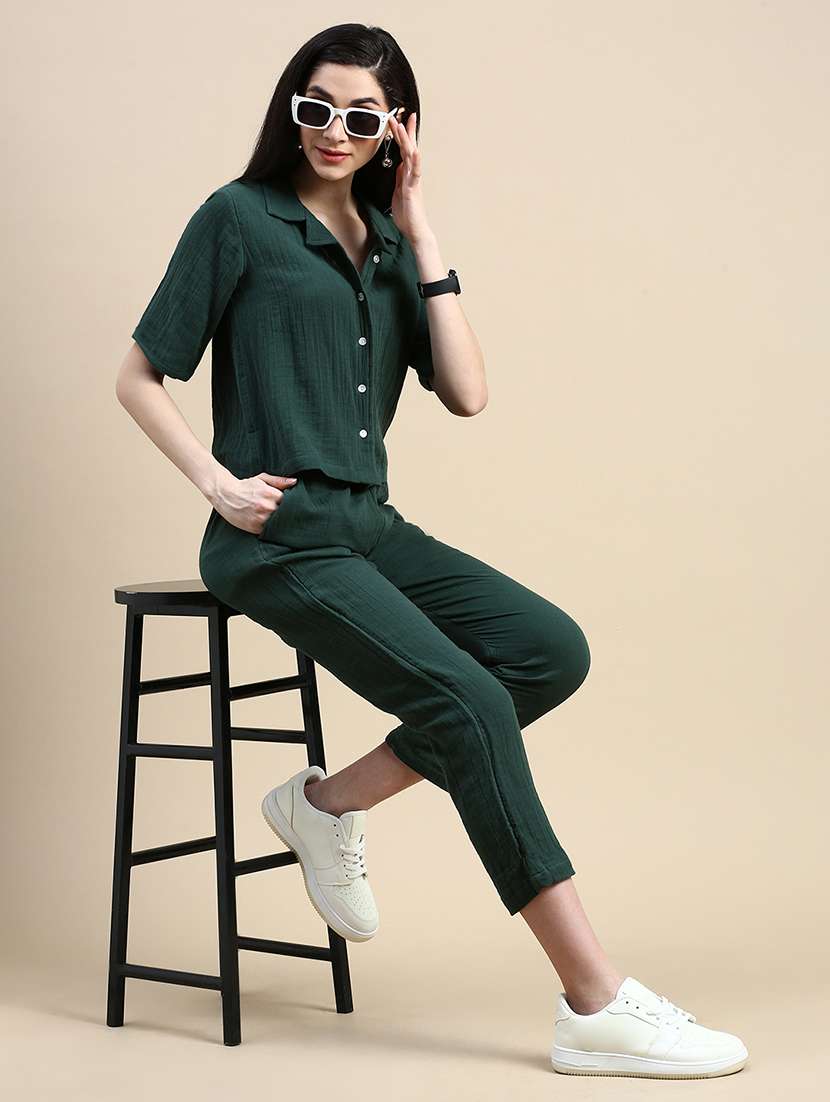 women solid cuban collar crop shirt - 21669841 -  Standard Image - 3