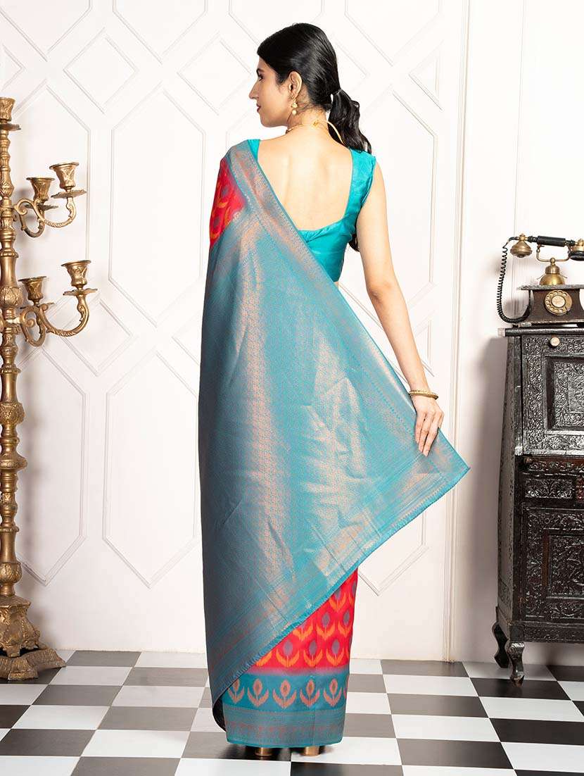 women self design pochampalli saree with blouse - 21670039 - Standard Image - 3