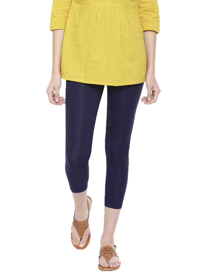 women solid calf length legging