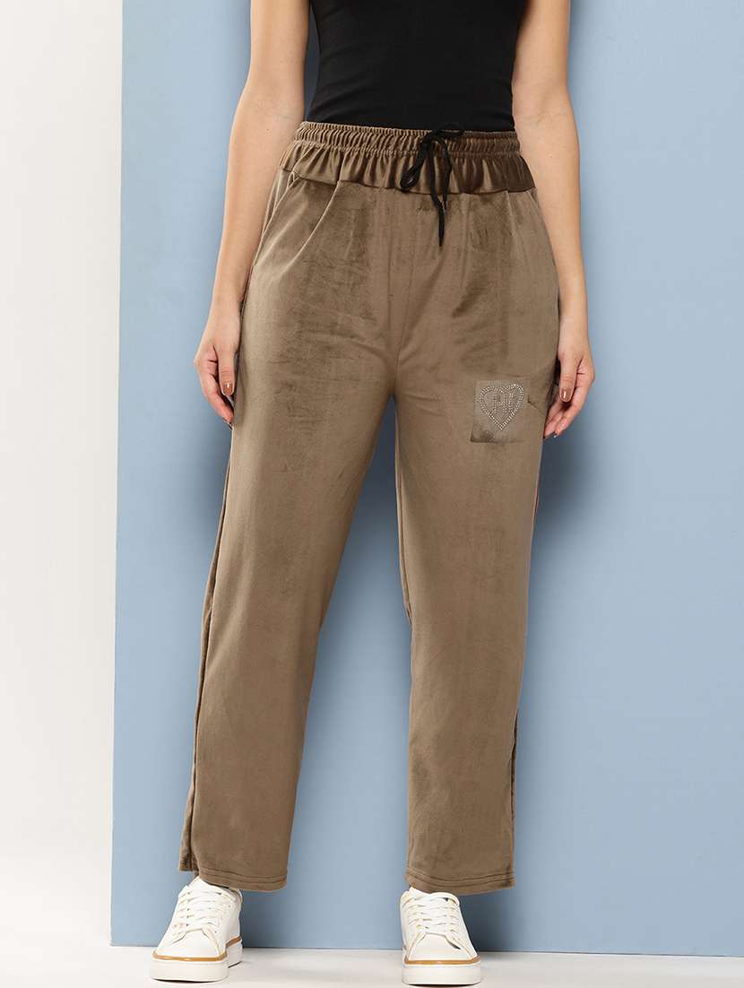 women solid high rise regular track pant