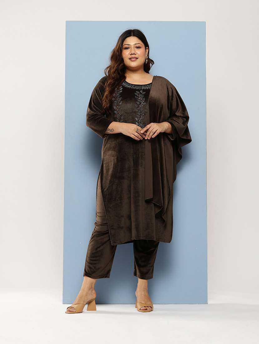 women plus size round neck kurta pant set with dupatta