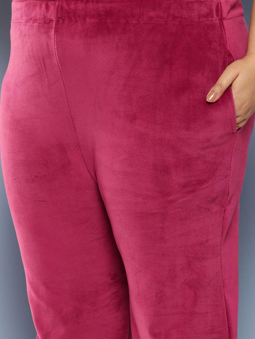 women plus size round neck kurta pant set with dupatta - 21673055 -  Standard Image - 5