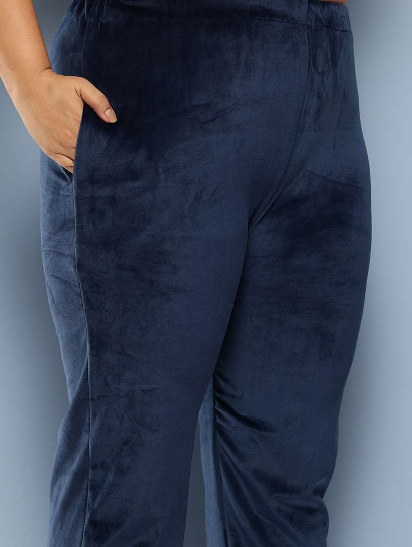 women plus size round neck kurta pant set with dupatta - 21673057 -  Standard Image - 5