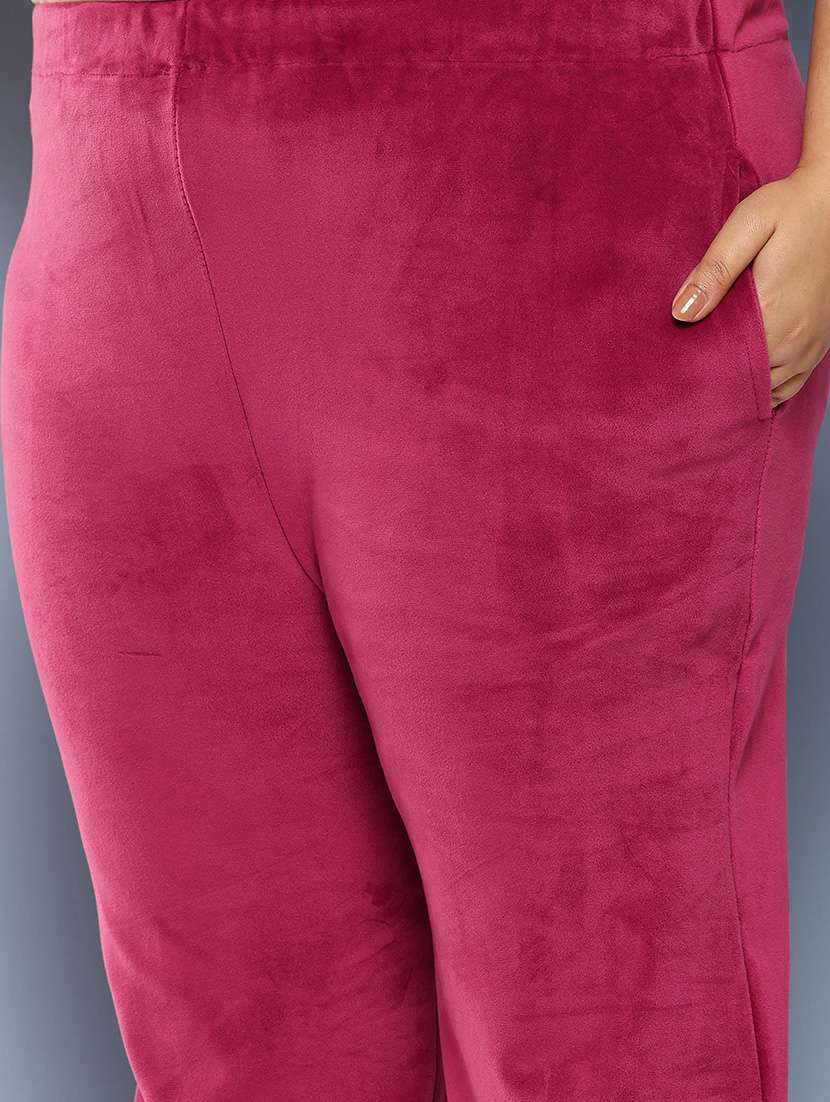 women plus size round neck kurta pant set with dupatta - 21673065 -  Standard Image - 5