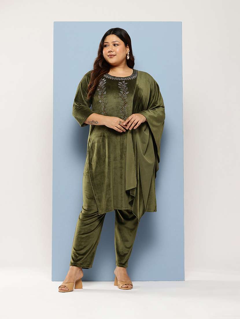women plus size round neck kurta pant set with dupatta