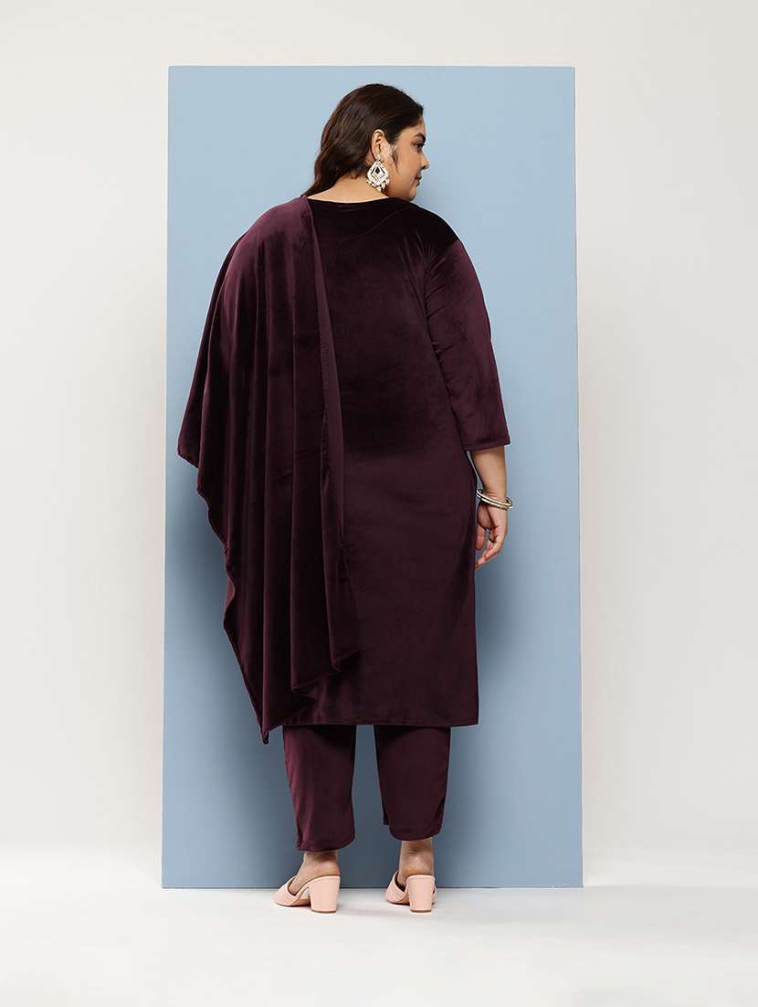 Women Plus Size Round Neck Kurta Pant Set With Dupatta
