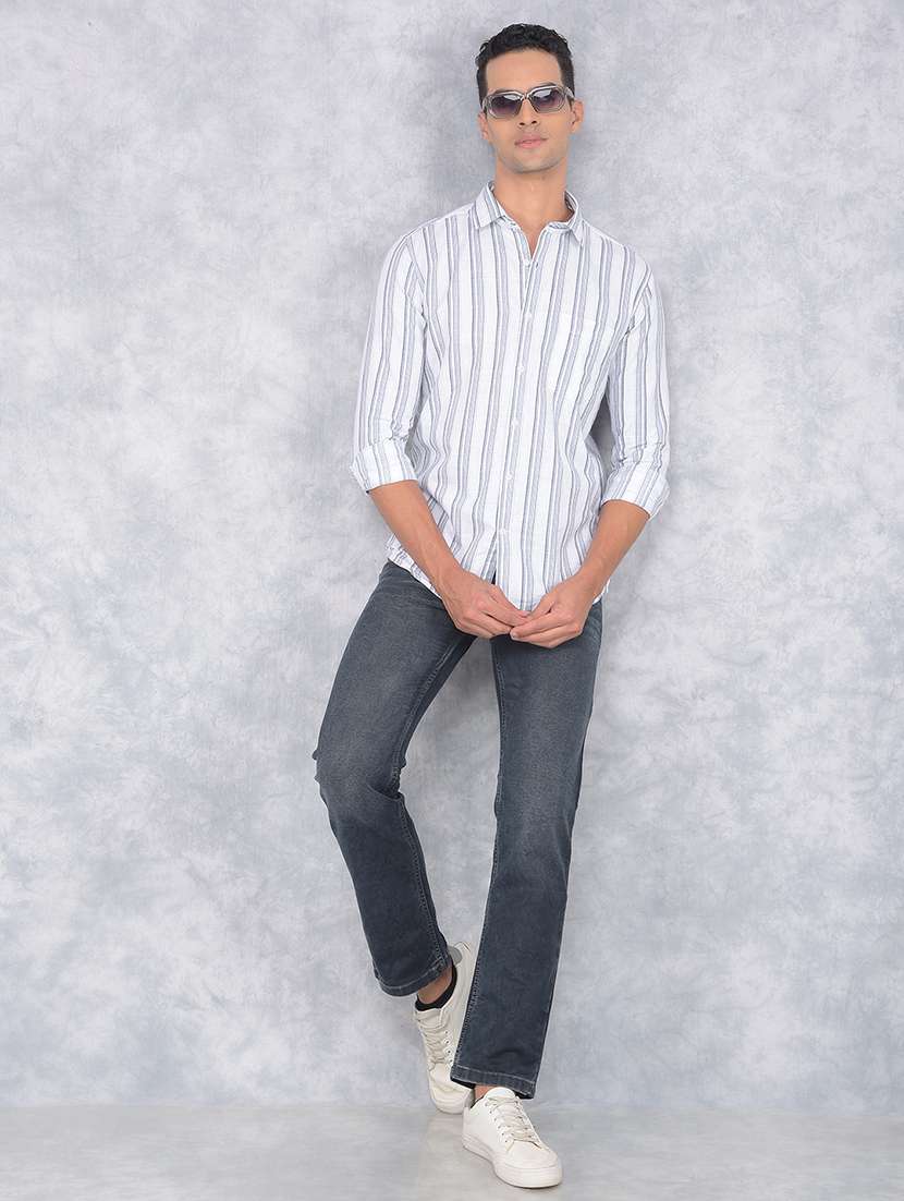 men washed mid rise jeans - 21673117 -  Standard Image - 5