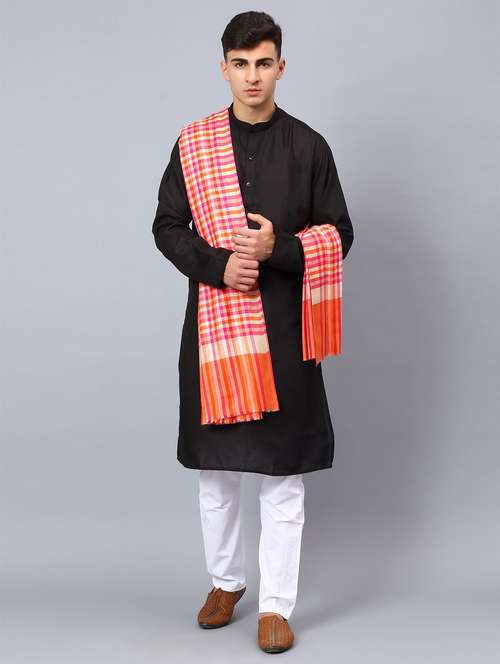men elegant checkered shawl - 21673204 -  Standard Image - 0