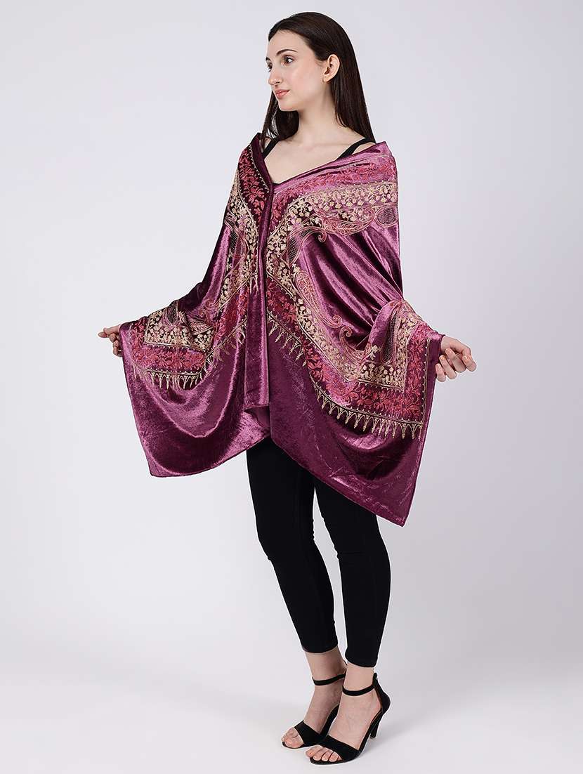 women embroidered velvet shawl - 21673276 -  Standard Image - 3