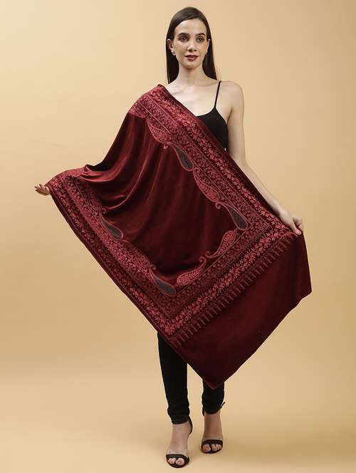 women embroidered velvet shawl - 21673281 -  Standard Image - 0