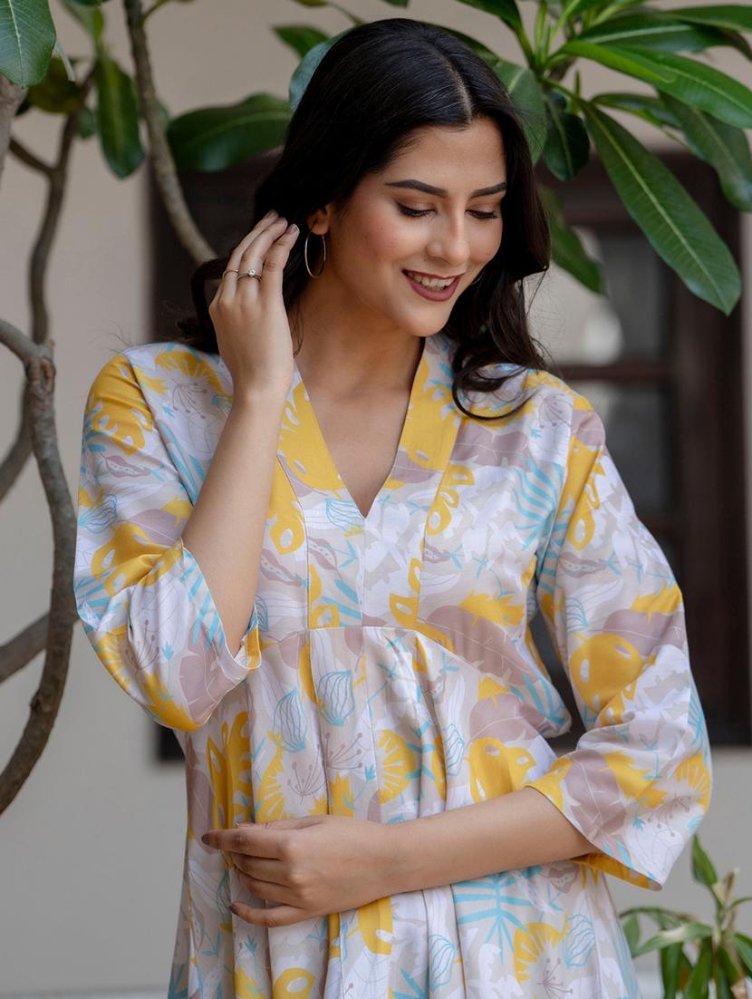 women beige printed v neck co-ord sets - 21674683 - Standard Image - 5