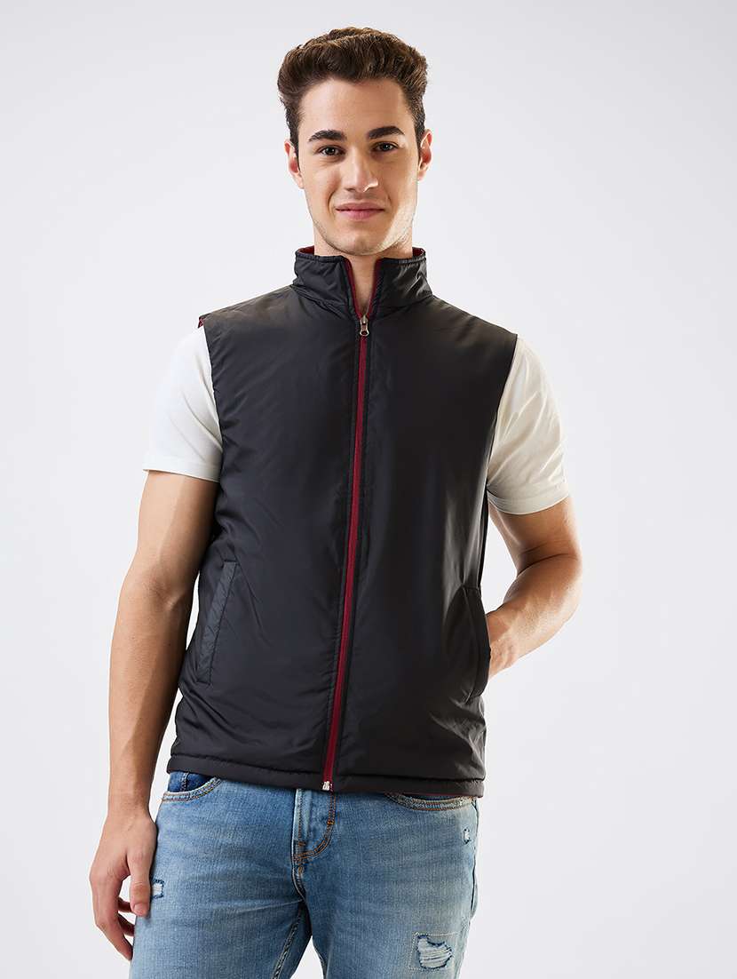 men sleeveless reversible puffer jacket - 21674737 -  Standard Image - 3