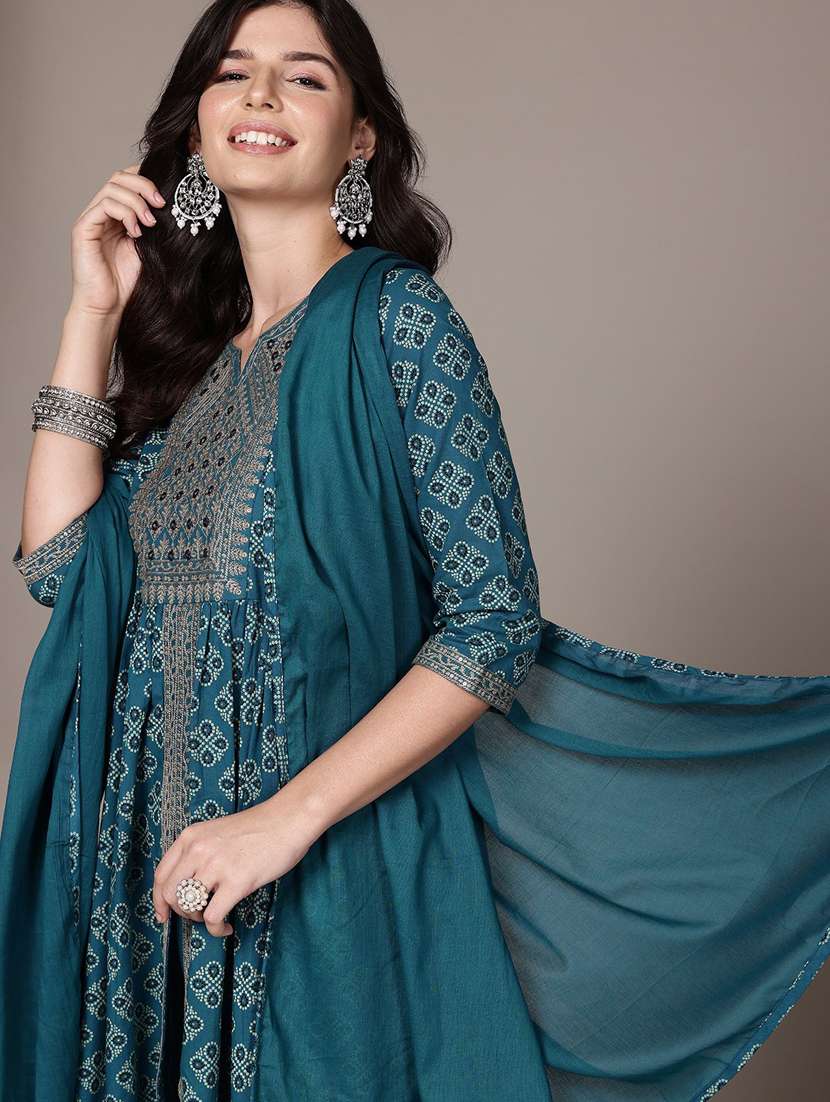 women three quarter sleeve kurta pant with dupatta set - 21675275 -  Standard Image - 3