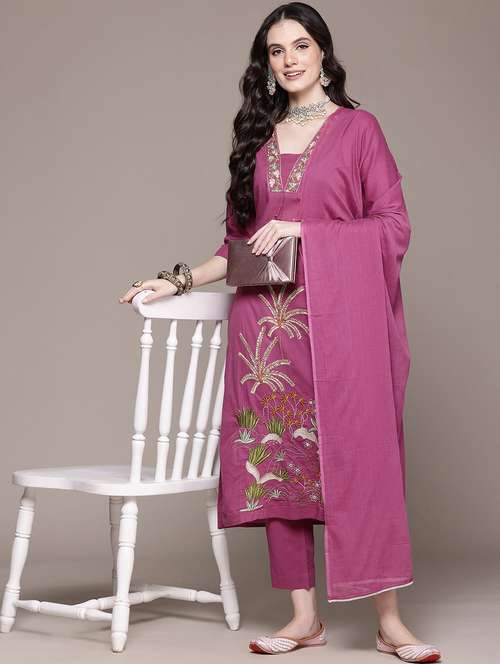 women three quarter sleeve kurta pant with dupatta set - 21675290 -  Standard Image - 0