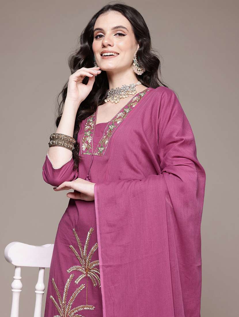women three quarter sleeve kurta pant with dupatta set - 21675290 -  Standard Image - 3
