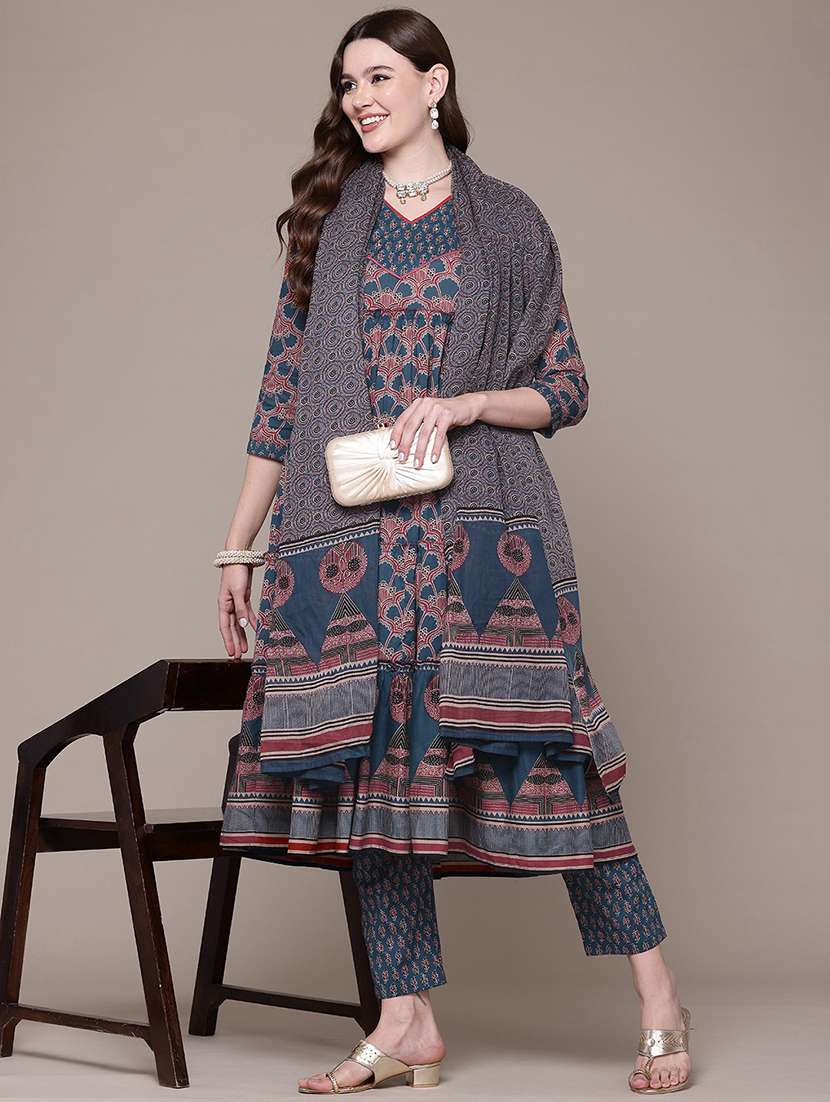 women three quarter sleeve kurta pant with dupatta set