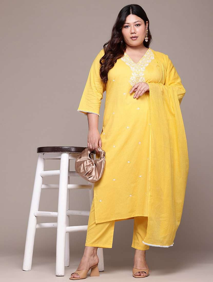 women plus size three quarter sleeve kurta pant with dupatta set