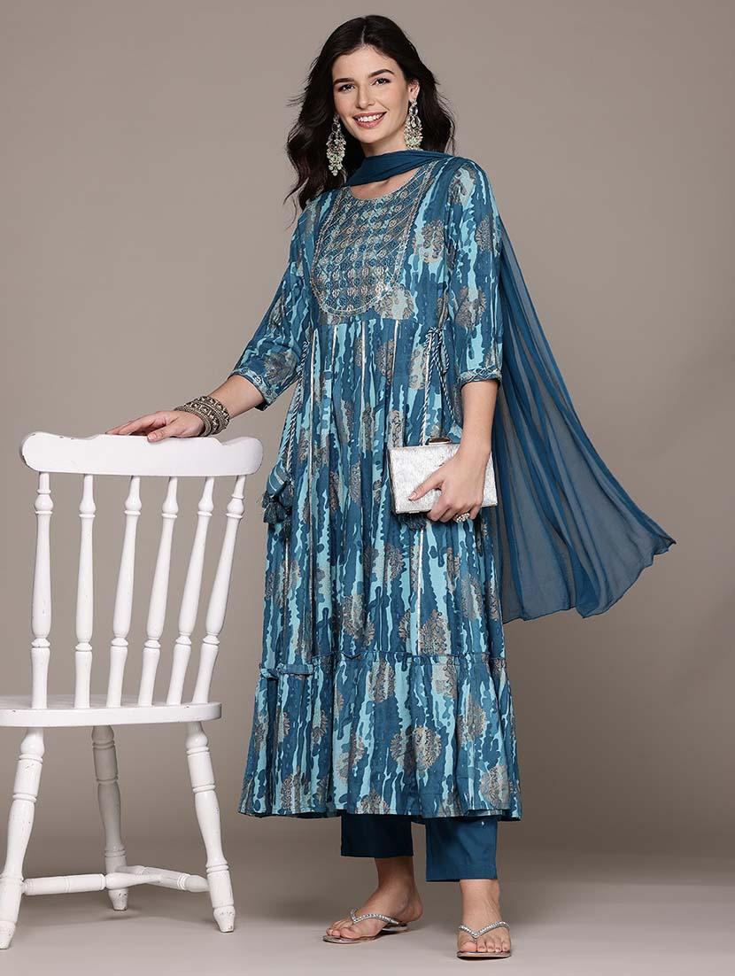 women three quarter sleeve anarkali kurta pant with dupatta set - 21675381 - Standard Image - 3