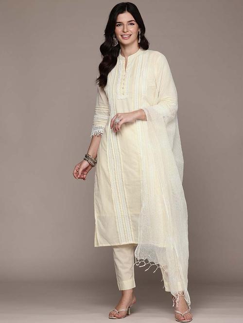 women three quarter sleeve kurta pant with dupatta set - 21675382 - Standard Image - 0