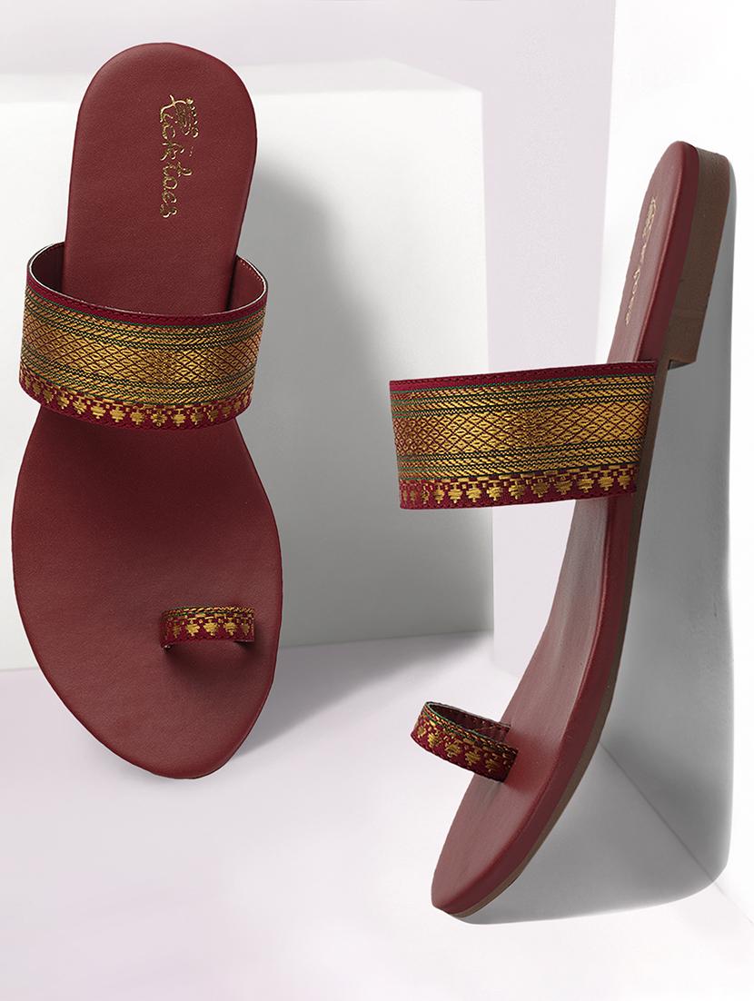 women one toe flat sandal - 21676603 -  Zoom Image - 0