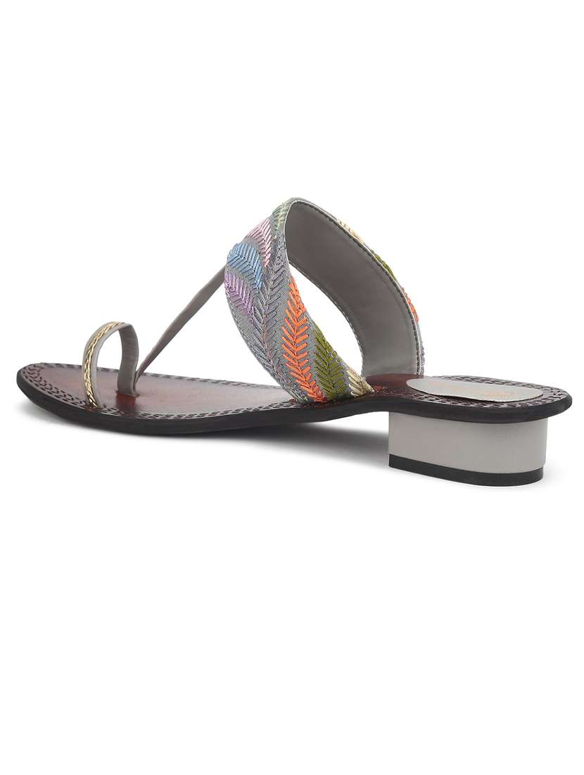 women embroidered one toe sandal - 21676729 - Standard Image - 3