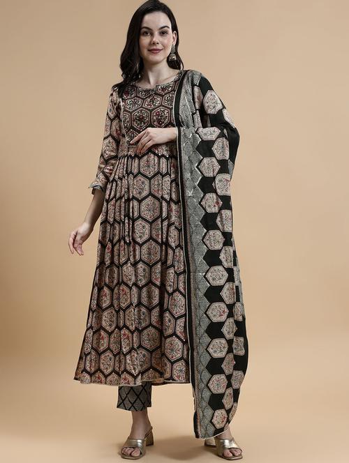 women three quarter sleeve anarkali kurta pant with dupatta set - 21678182 - Standard Image - 0