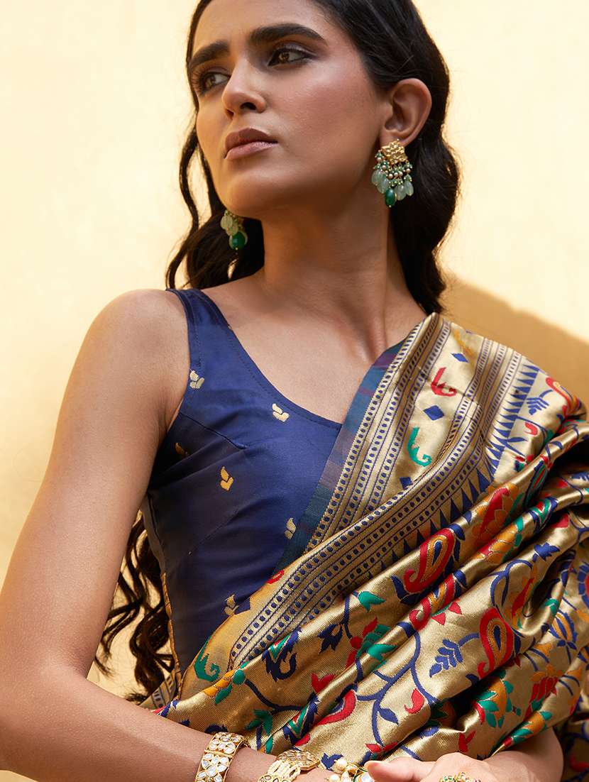 women self design paithani saree with blouse - 21678639 - Standard Image - 3