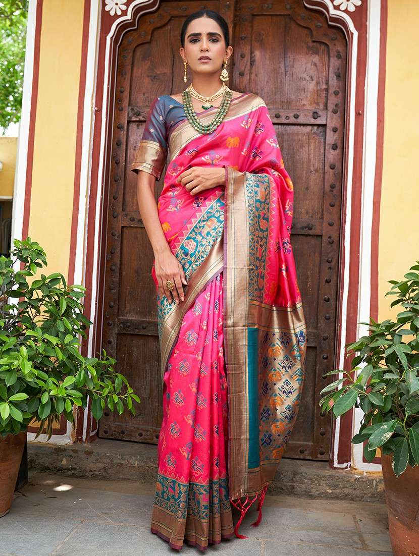 women self design patola saree with blouse - 21678719 - Zoom Image - 0