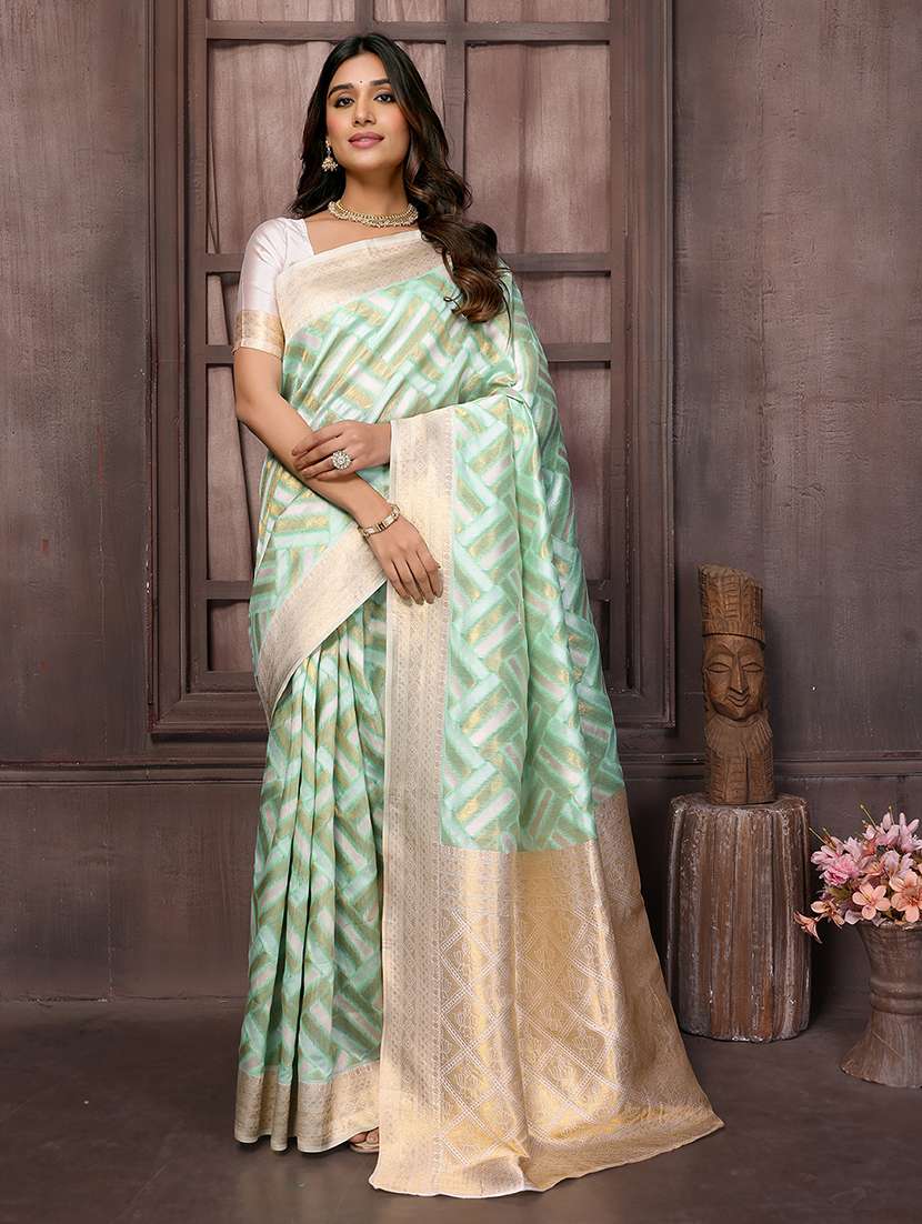 women self design banarasi saree with blouse - 21678804 - Zoom Image - 0