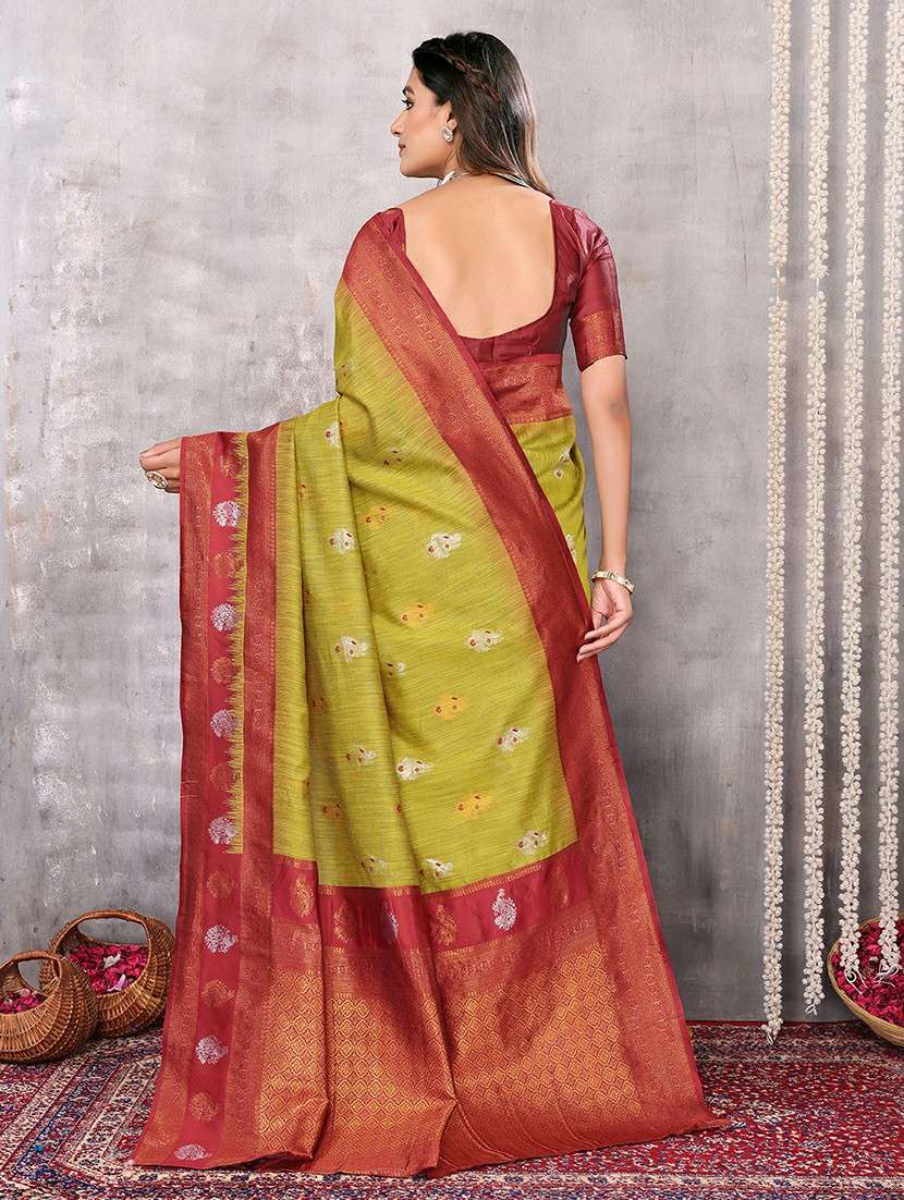 women self design bordered saree with blouse - 21678811 - Standard Image - 3